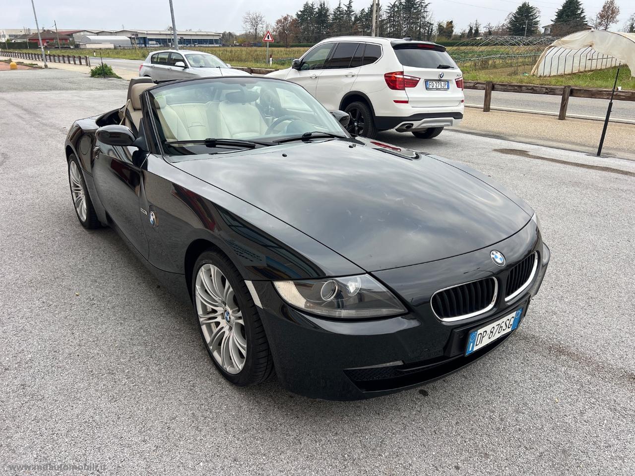 BMW Z4 2.0i Roadster MANUALE CERCHI 18