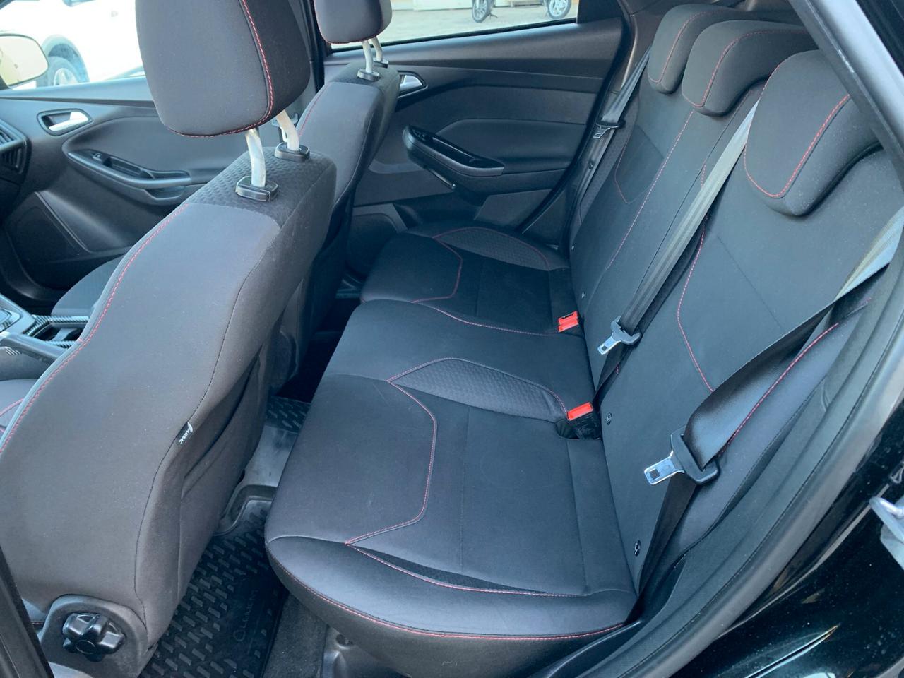Ford Focus 1.5 Tdci 120cv ST Line Automatica