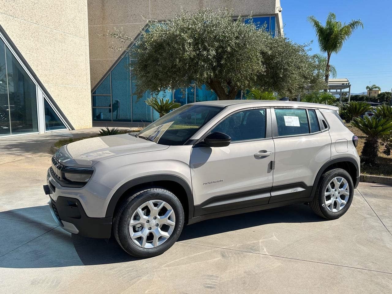 Jeep Avenger 1.2 Altitude possibilità noleggio no scoring