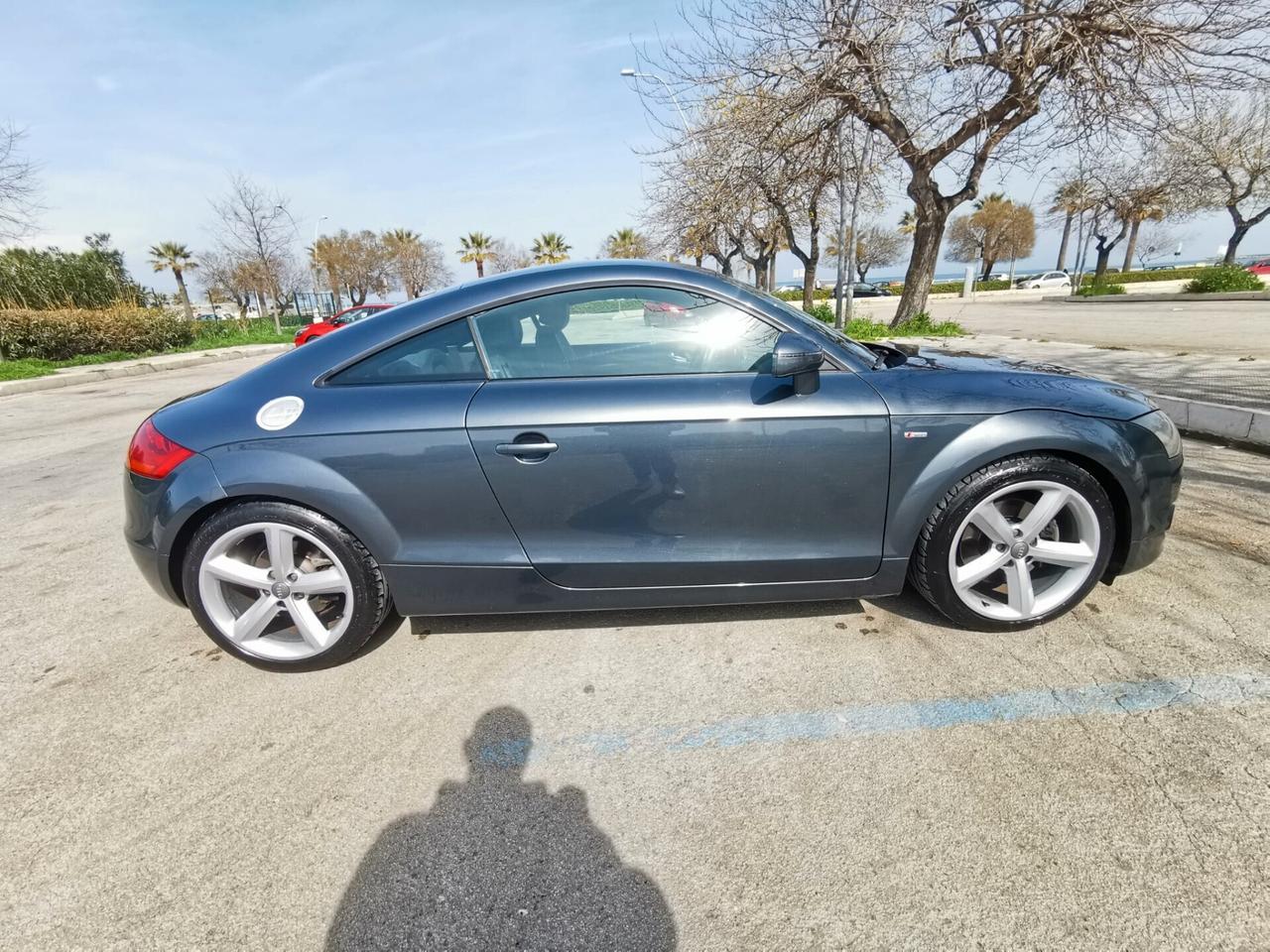 Audi TT Coupé 2.0 TFSI S-LINE