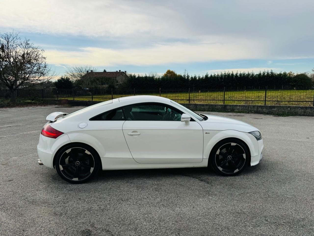 Audi TT 2.0 TFSI 2009 160.000 km garanzia 12 mesi