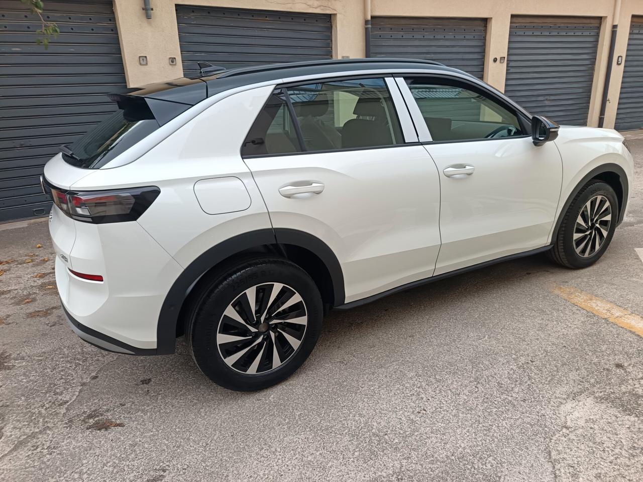 Volkswagen T-Roc 1.5 DSG Life Nuova da immatricolare