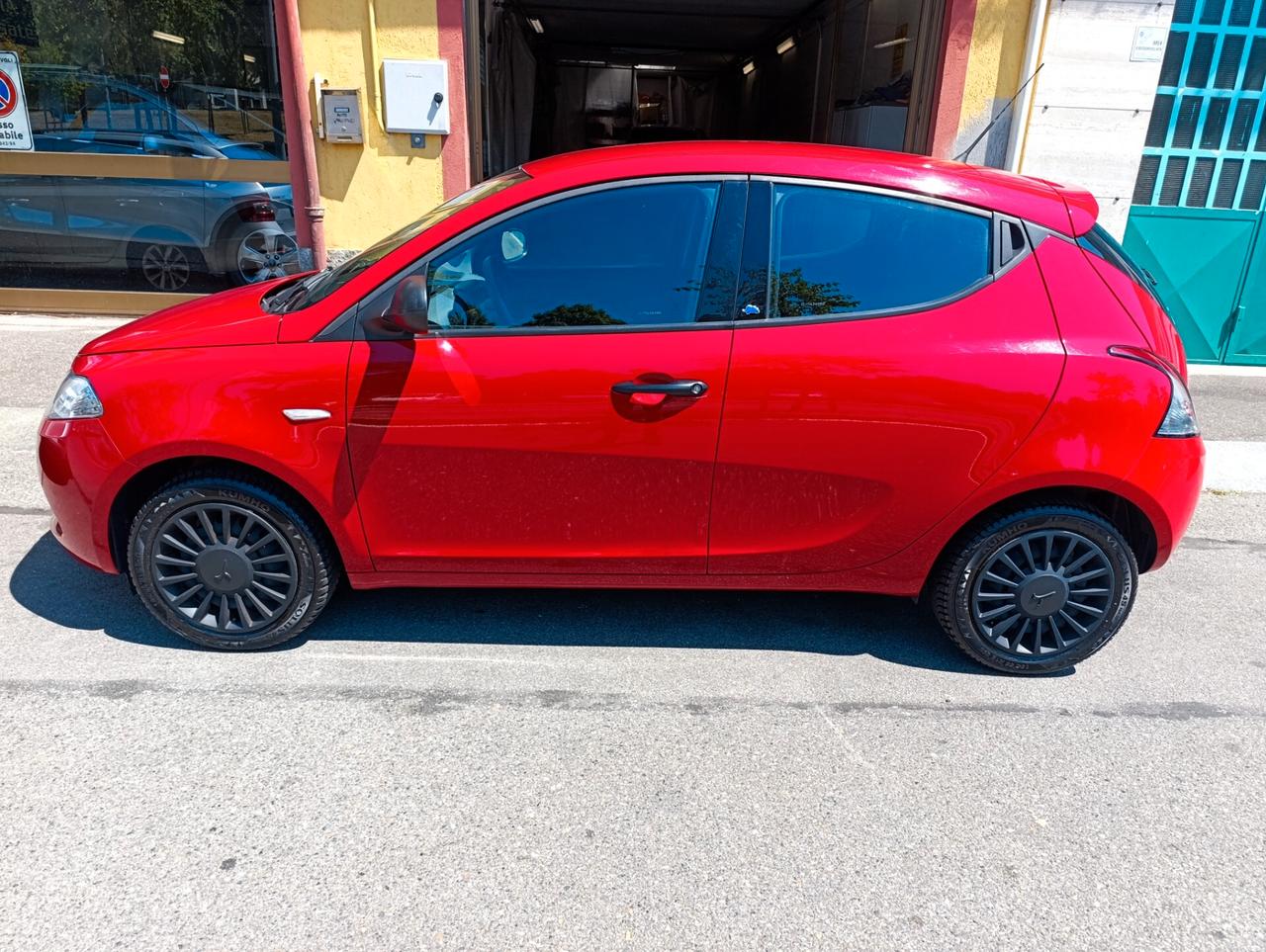 Lancia Ypsilon 1.2 69 CV 5 porte GPL Uniproprietario