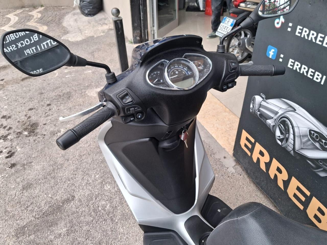 Piaggio Medley 150