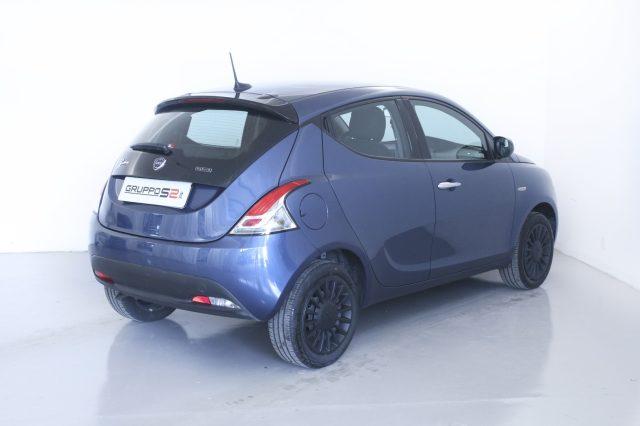 LANCIA Ypsilon 1.0 FireFly 5 porte S&S Hybrid Silver NEOPATENTATI