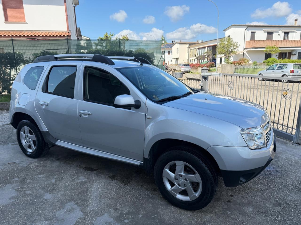 Dacia Duster 1.6 GPL DI SERIE 2032 NEOPAT. 2012
