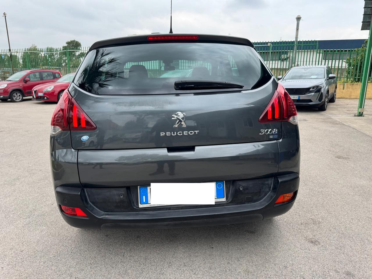 Peugeot 3008 1.6 HDi 115CV Access