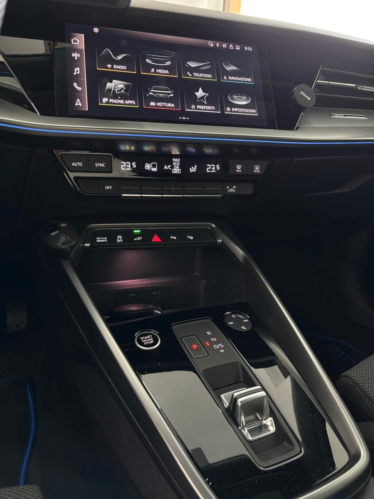 Audi A3 Sportback 45 TFSIe S line S-Tronic 245CV PLUG IN allestimento RS3