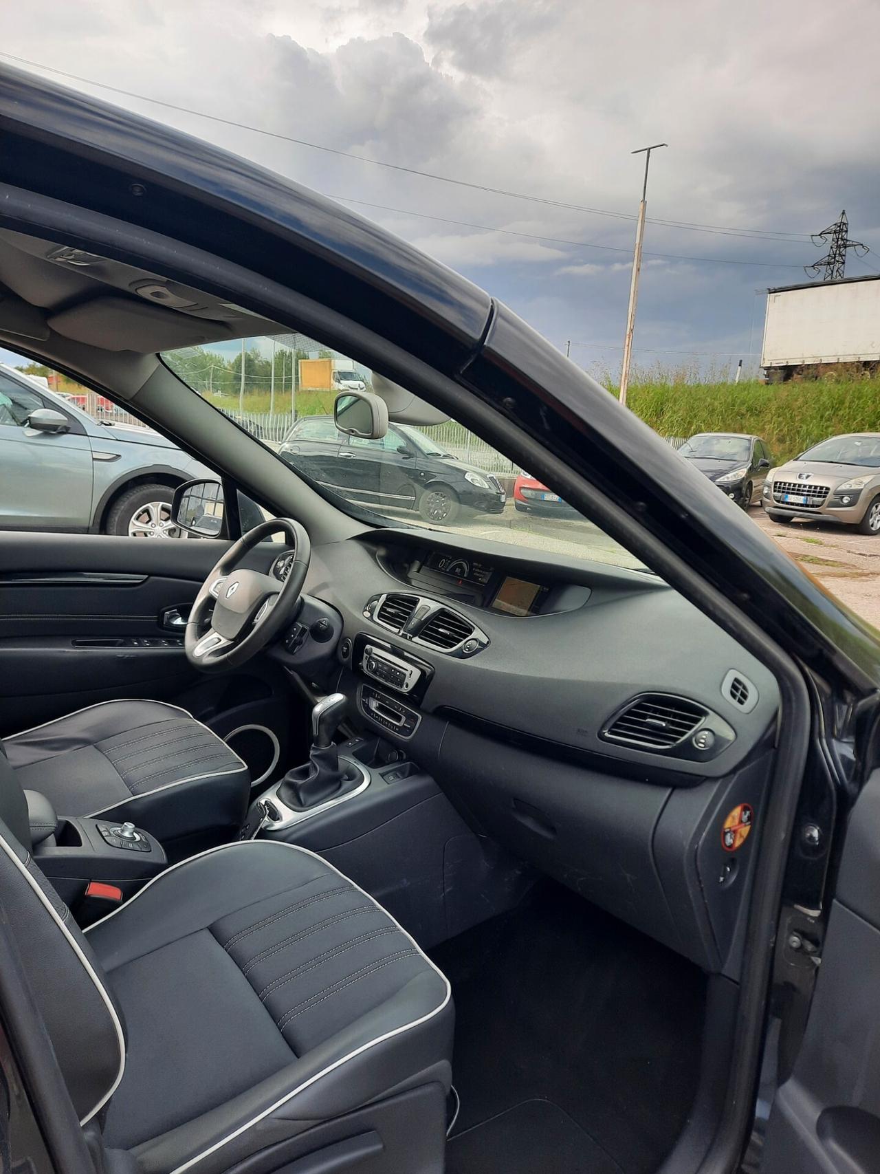 Renault Scenic Scénic XMod 1.5 dCi 110CV UNICO.PRO