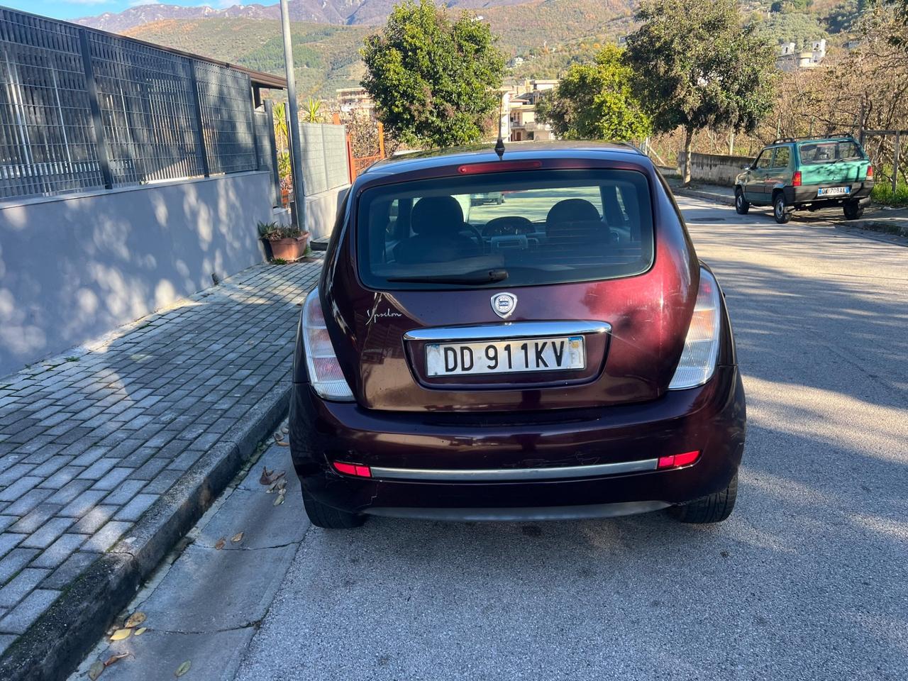 Lancia Ypsilon 1.4 benzina cambio automatico