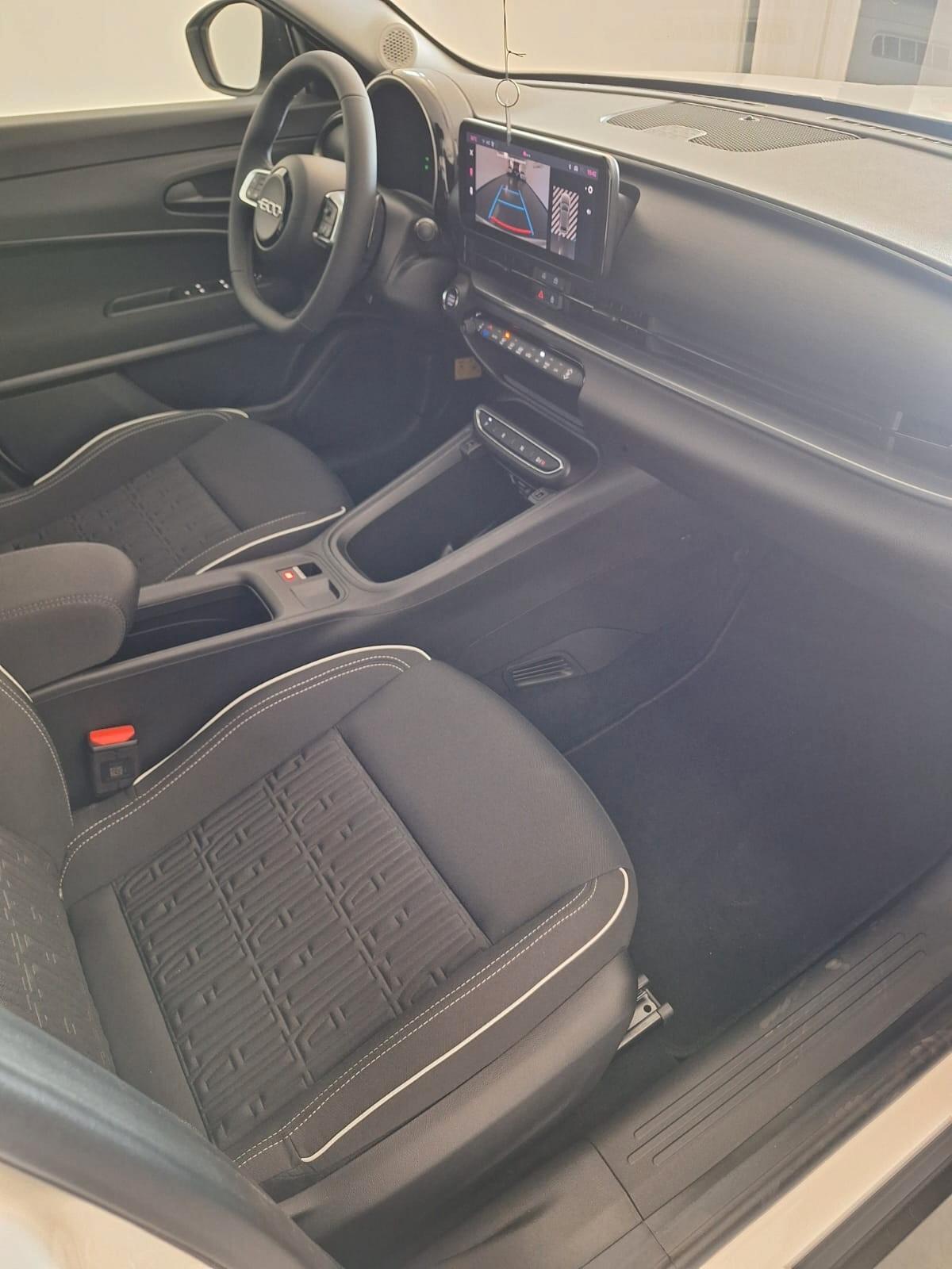 Fiat 600 Hybrid 110 CV DCT MHEV La Prima