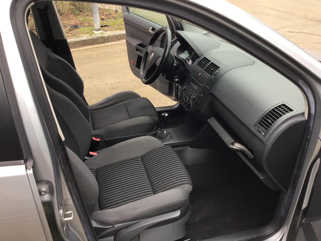 Volkswagen Polo 1.4/75CV 16V 5p. Comfortline