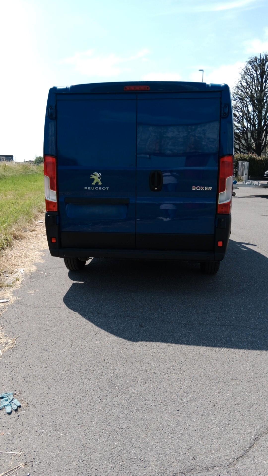 PEUGEOT BOXER