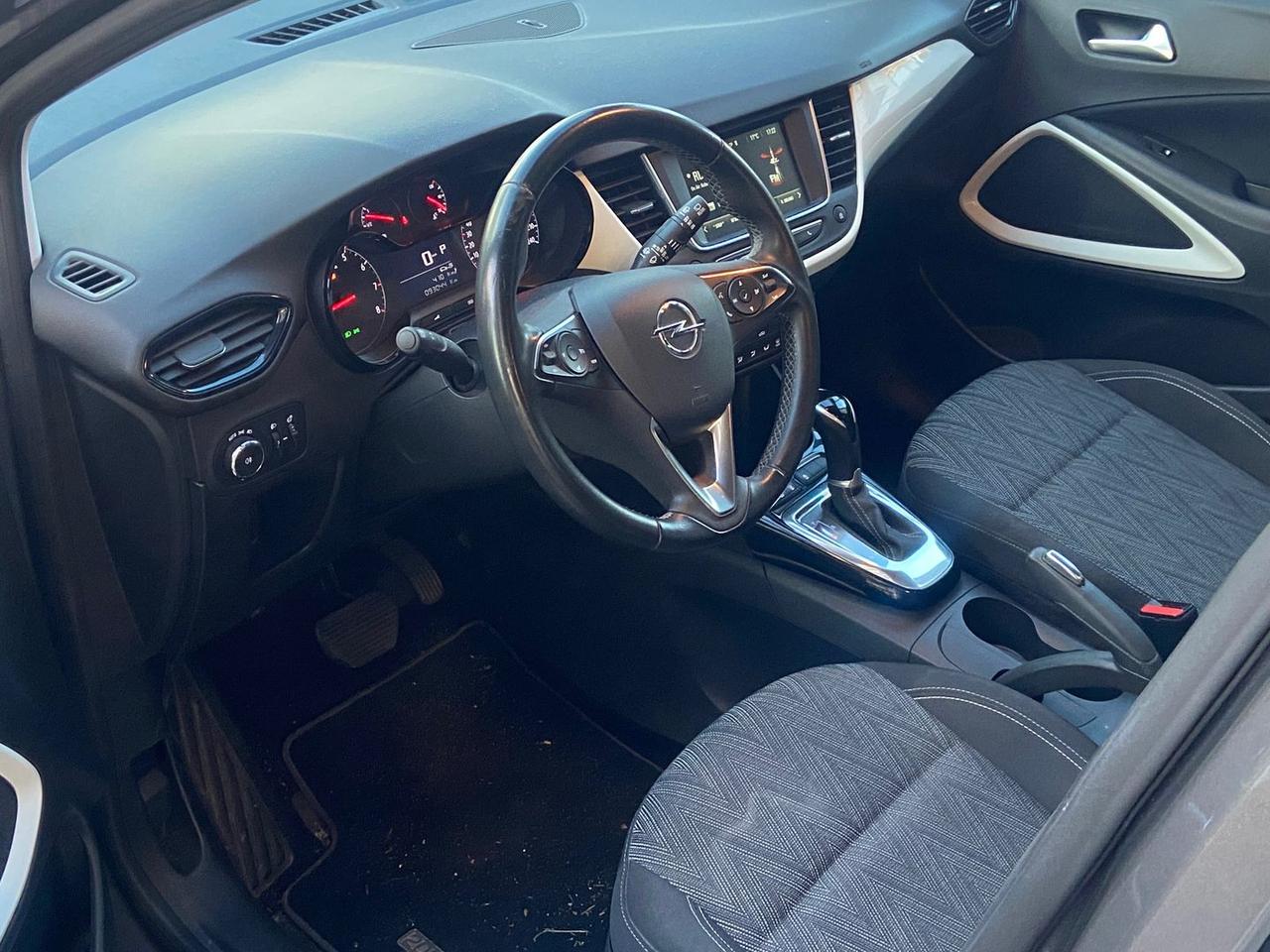 Opel Crossland X Innovation 1.2 #9187