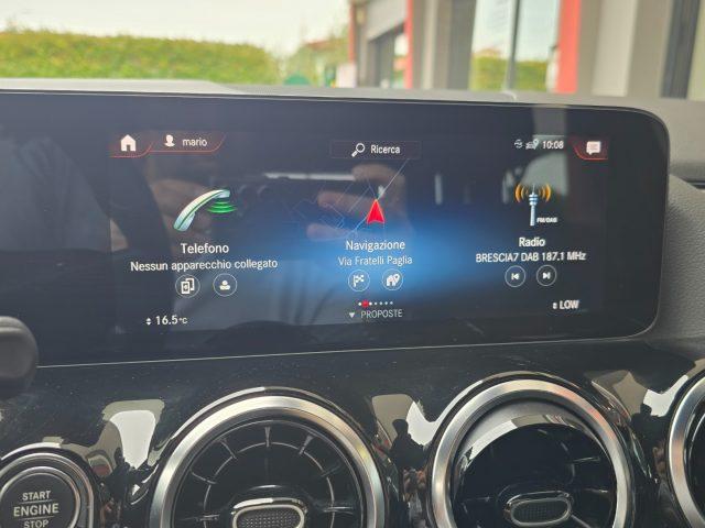 MERCEDES-BENZ GLA 200 d Automatic Premium AMG Line 19" MBUX LED Performa