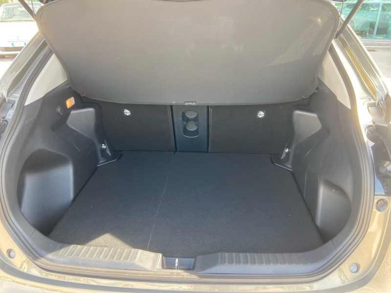 TOYOTA Yaris Cross 1.5h Lounge fwd 116cv e-cvt