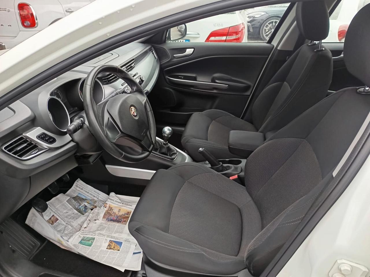 Alfa Romeo Giulietta 2012 - 1.4 Turbo 105 CV Lb automobili