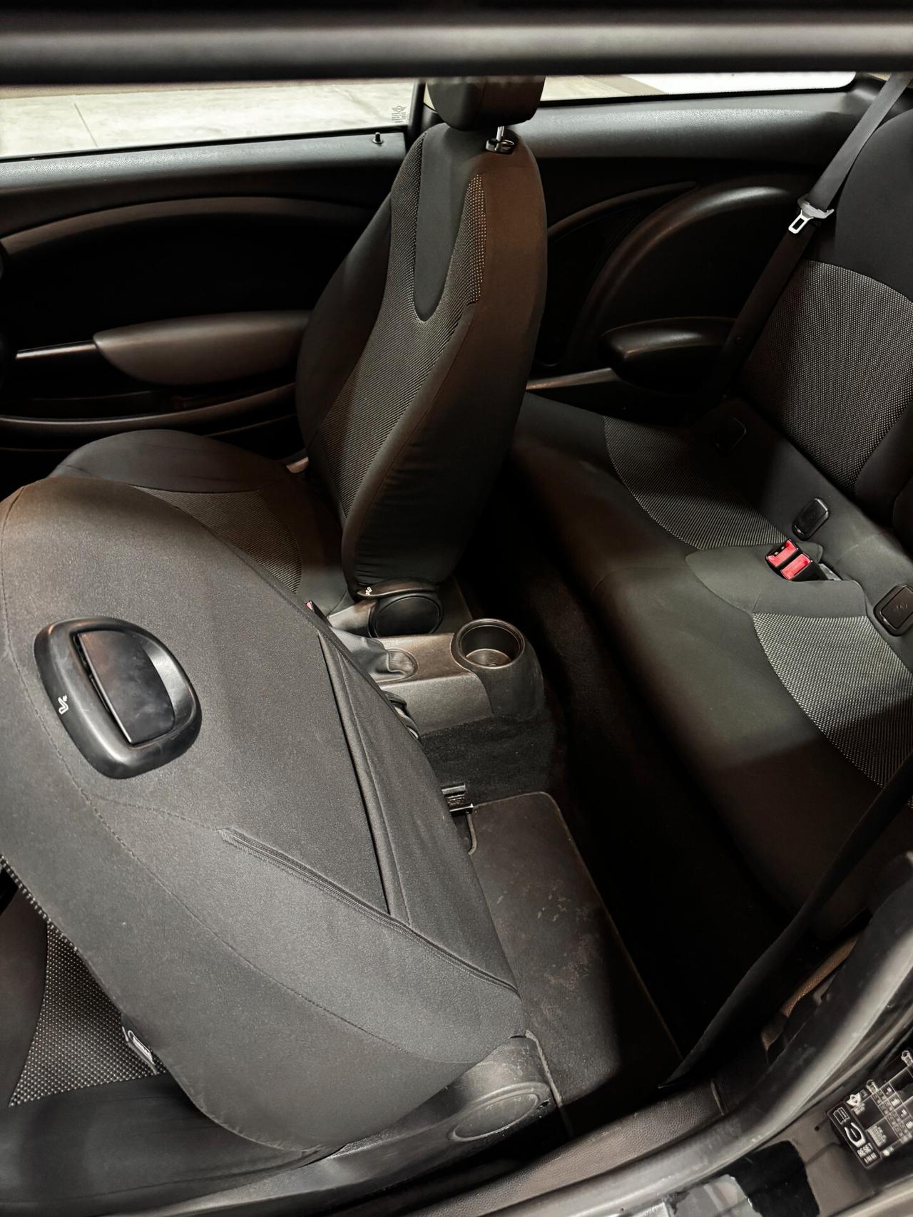 Mini 1.6 16V One (55kW)