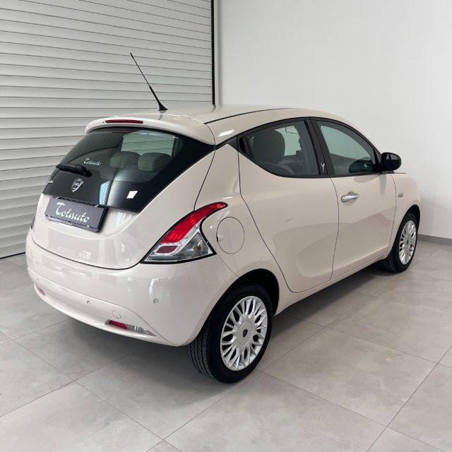 LANCIA Ypsilon 1.2 69 CV 5 porte Gold