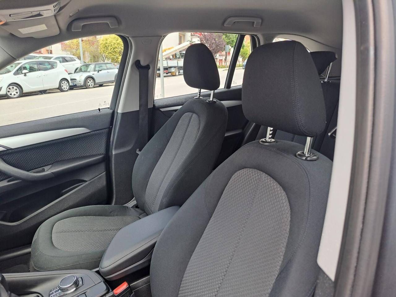 Bmw X1 xDrive18d Advantage * Navi * Head-Up * Full * Garantita 12 Mesi