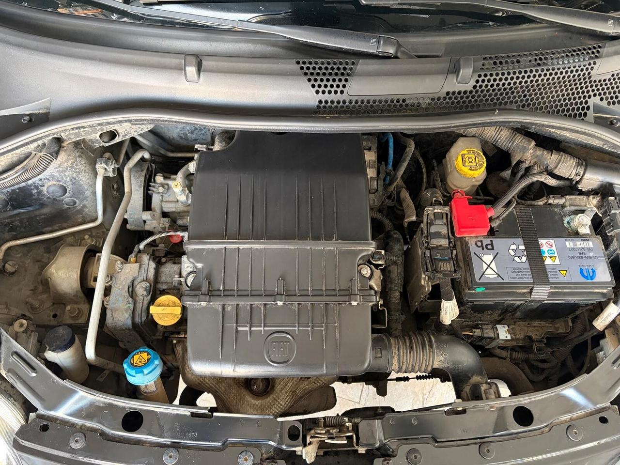 FIAT 500 1.2 SPORT 83.000 KM "PARI AL NUOVO"