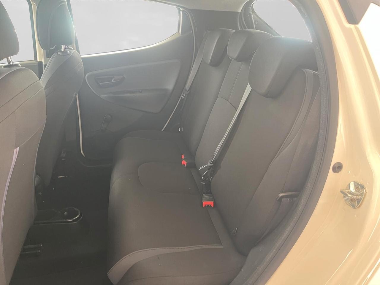 Lancia Ypsilon 1.3 MJT 95cv Gold NEOPATENTATI