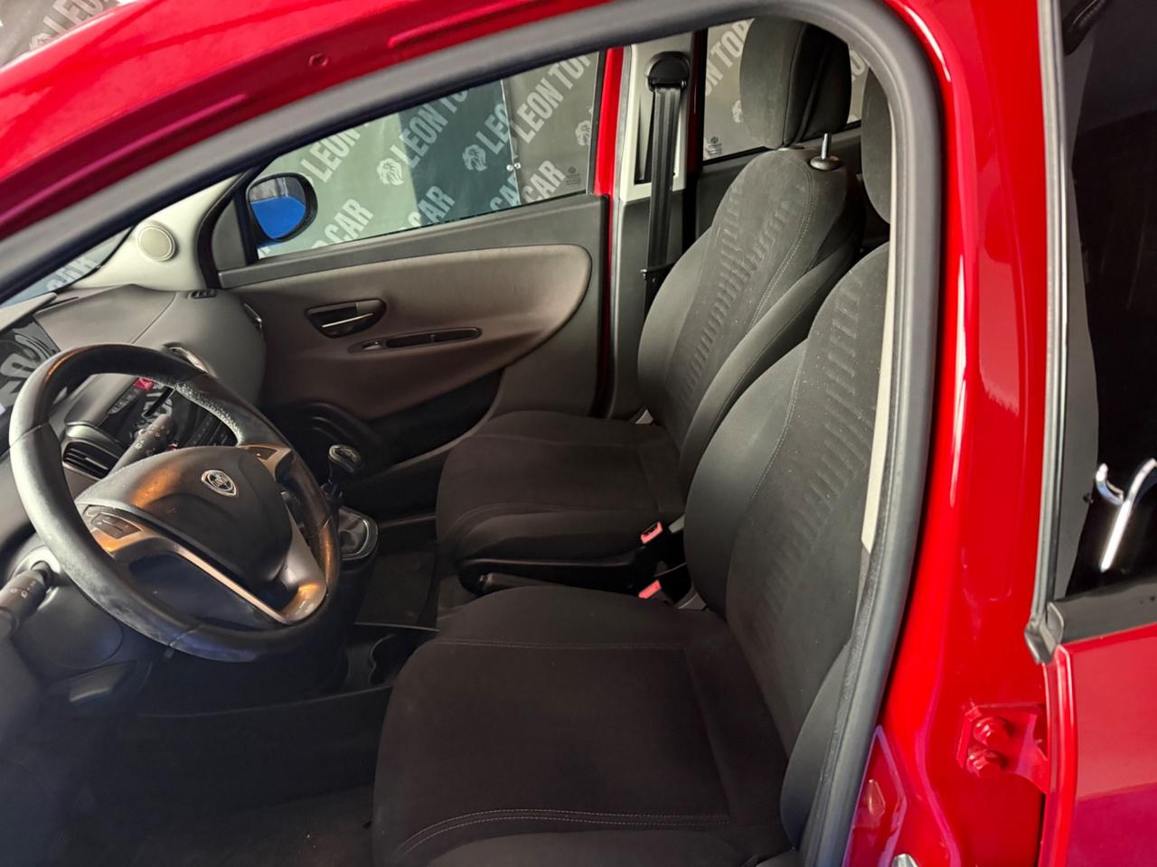 Lancia Ypsilon 1.3 MJT 16V 95 CV 5 porte km 50’mila certificati