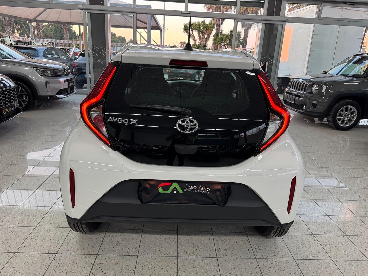 Aygo X 1.0 72cv AUTOMATICA 21.000KM COME NUOVA