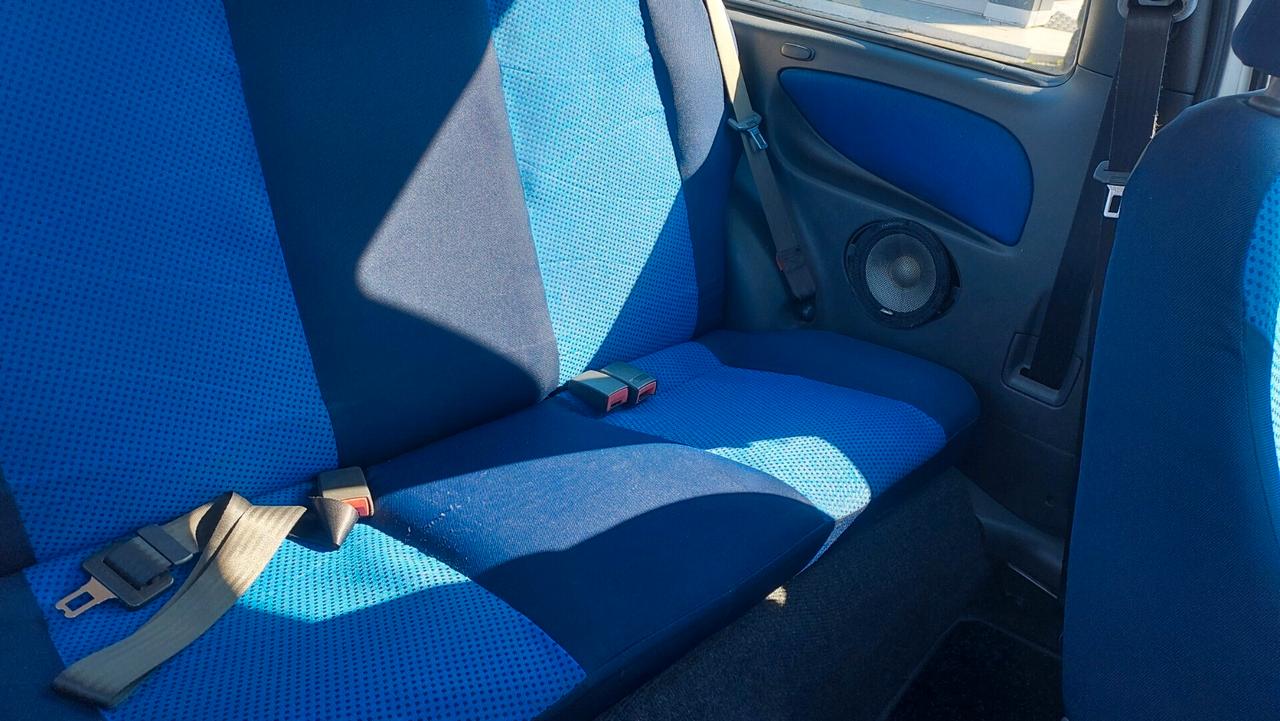 Lancia Y 1.2i cat Unica