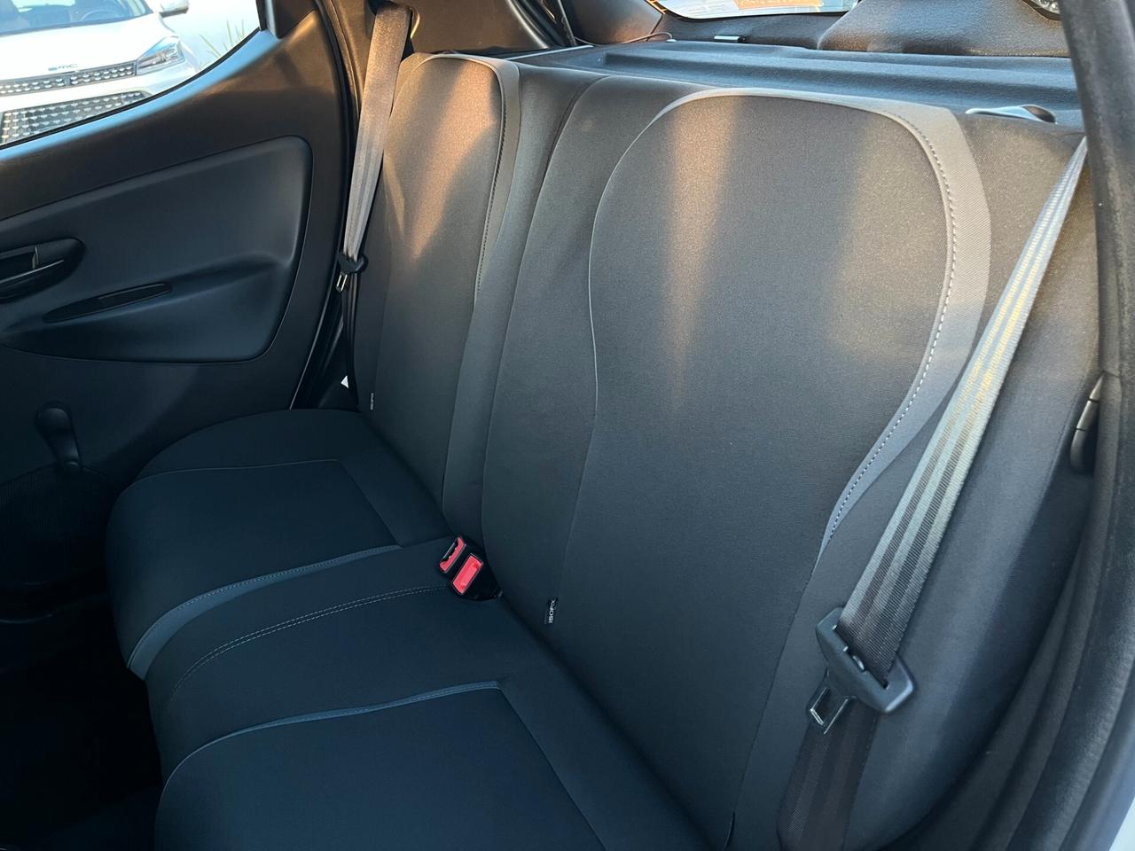 Lancia Ypsilon 0.9 TwinAir 85 CV 5 porte Metano Ecochic Gold