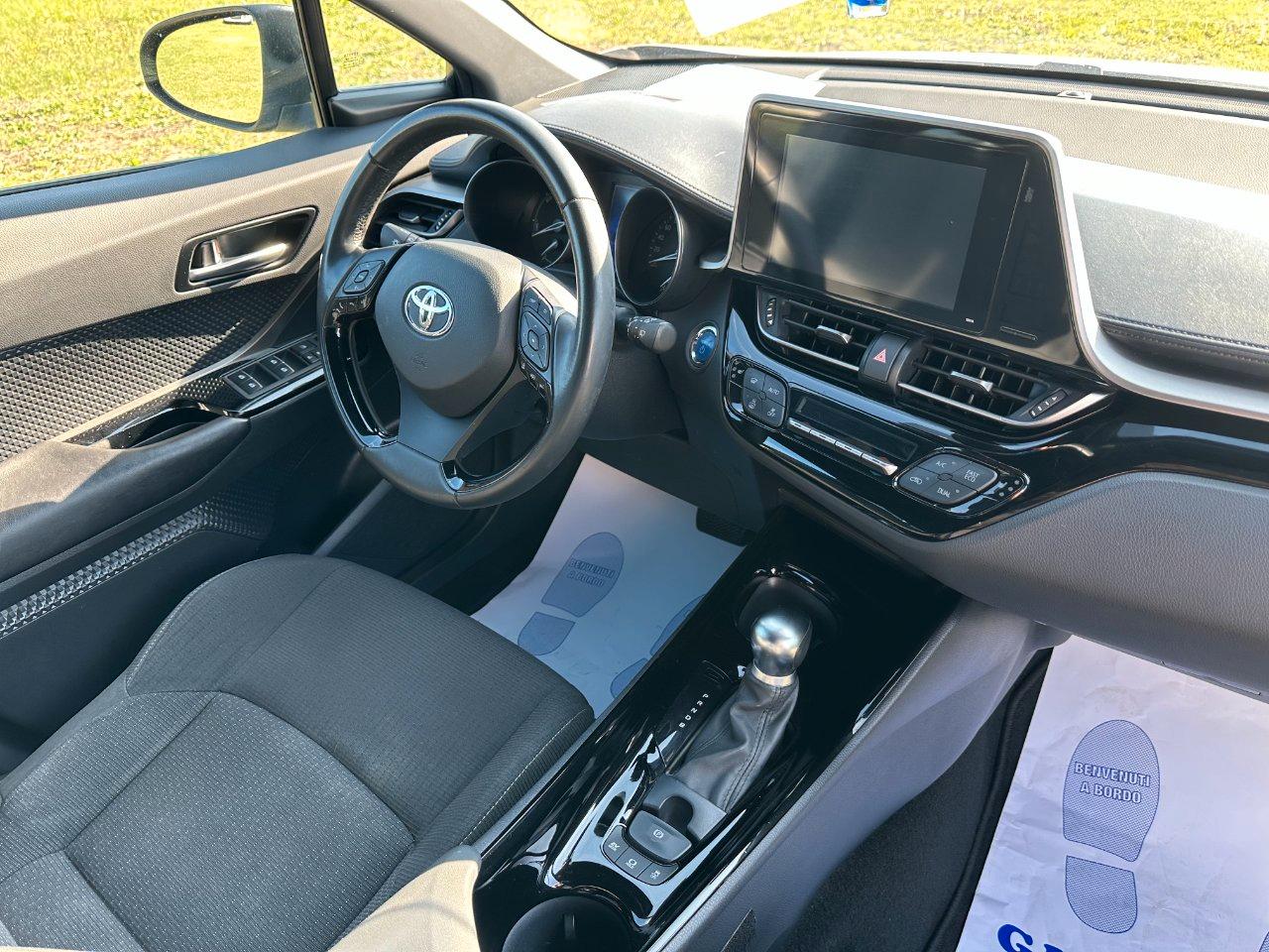 Toyota C-HR 5 Porte C-HR 1.8h Trend 2wd e-cvt Garanzia Toyota Approved