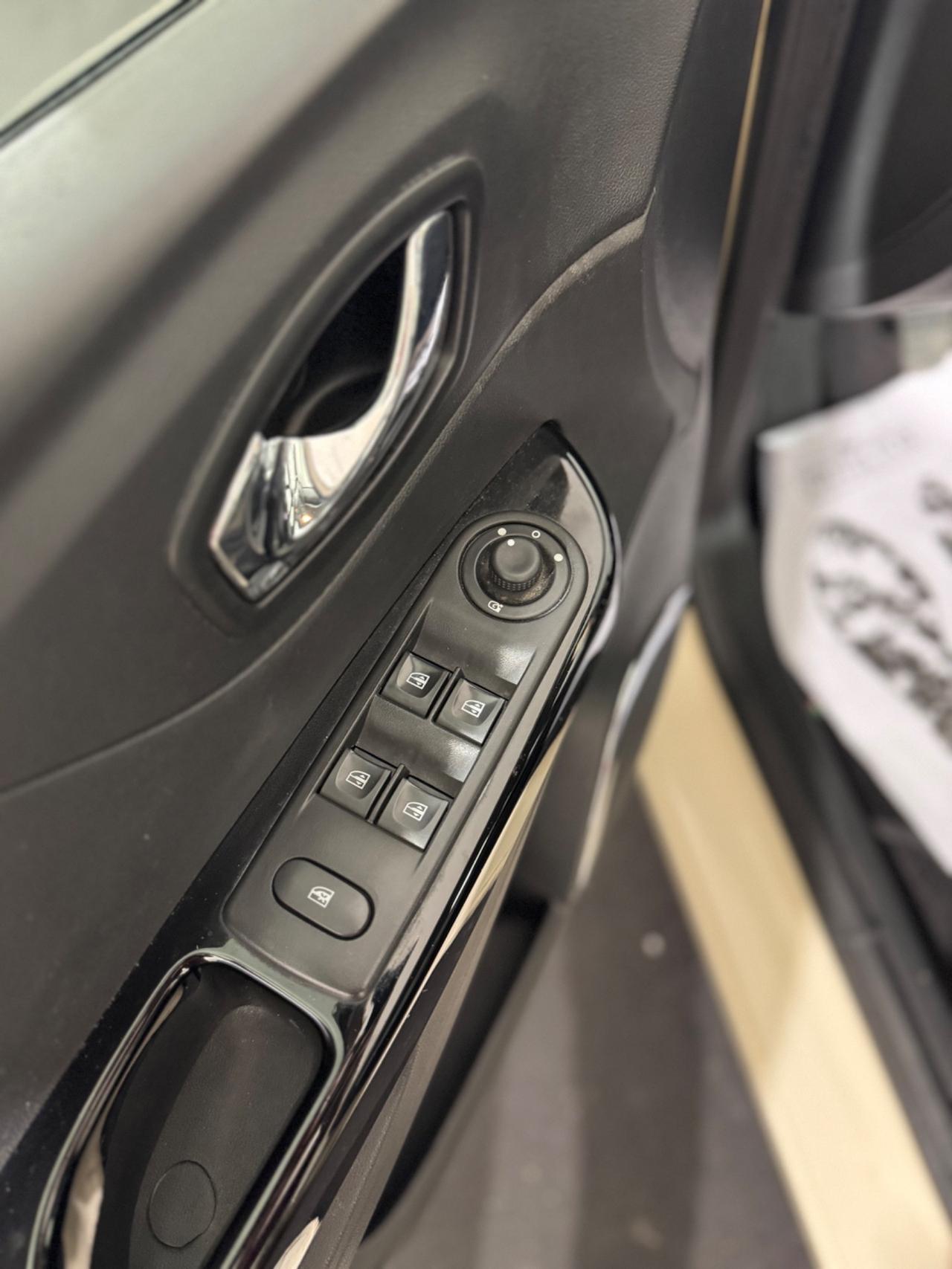 Renault Captur TCe 90 CV Energy Intens EURO 6B Full Optional