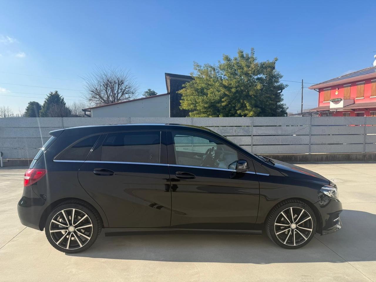 Mercedes-benz B 180 d Automatic Sport