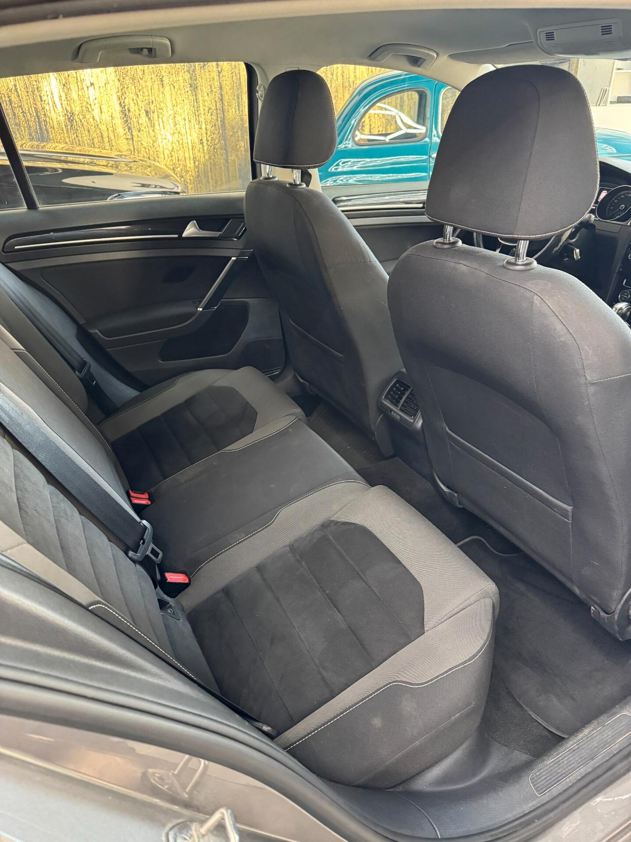 Volkswagen Golf Business 1.6 TDI DSG 5p. Highline BlueMotion Technology