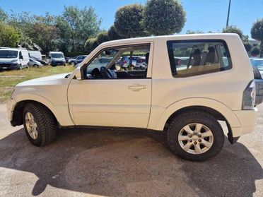 Mitsubishi Pajero 3 Porte 3.2 Involve Auto