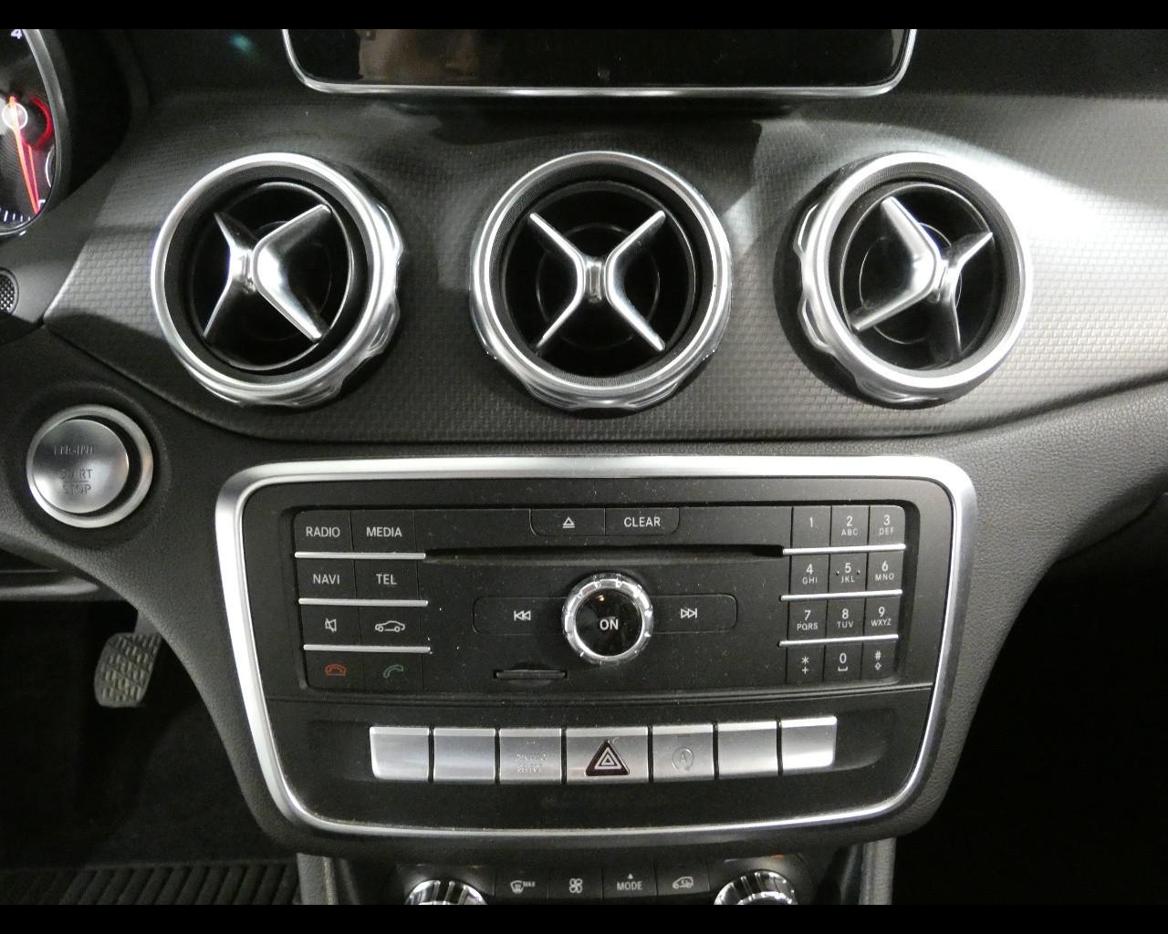 Mercedes-Benz GLA (X156) - GLA 180 d Executive