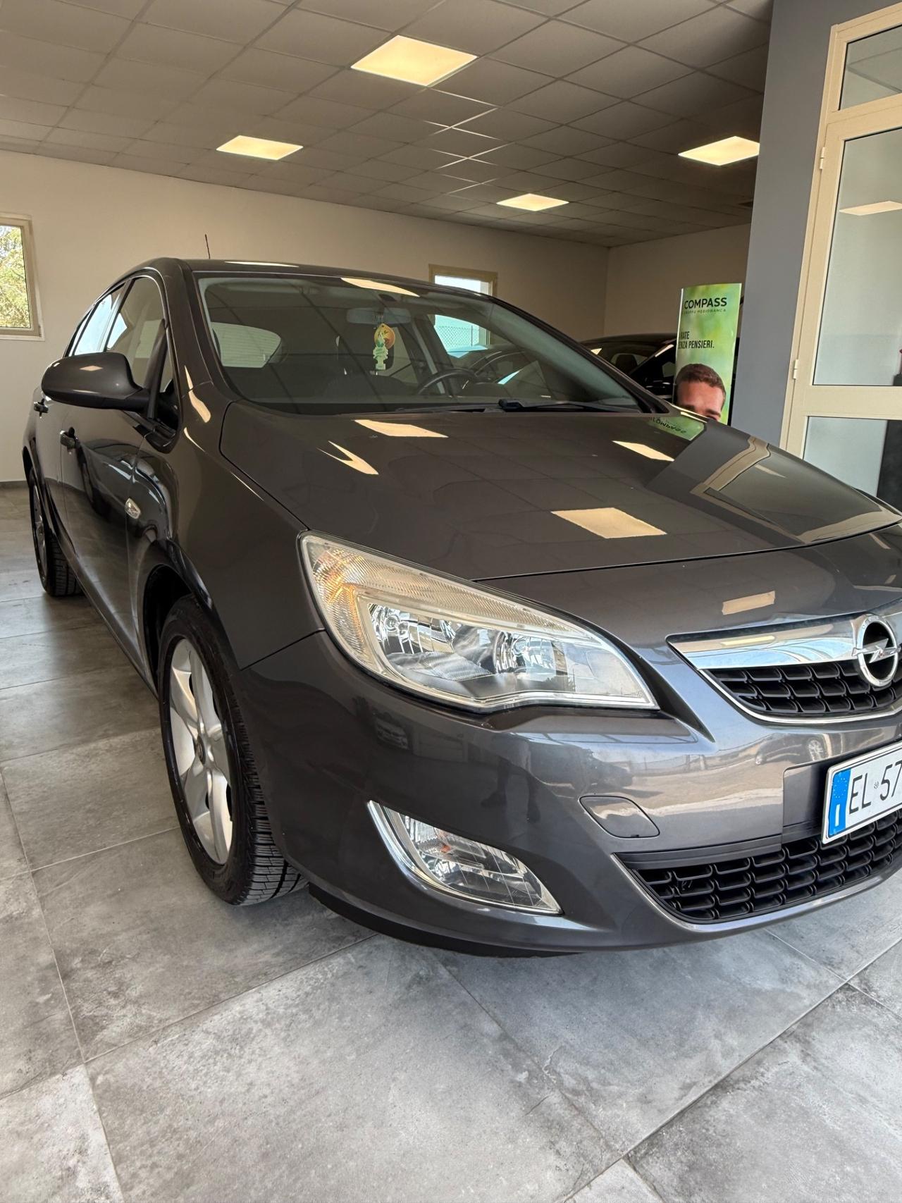 Opel Astra 1.7 CDTI 110CV 5 porte Edition