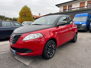 Lancia Ypsilon 1.2 69 CV 5 porte S Momodesign