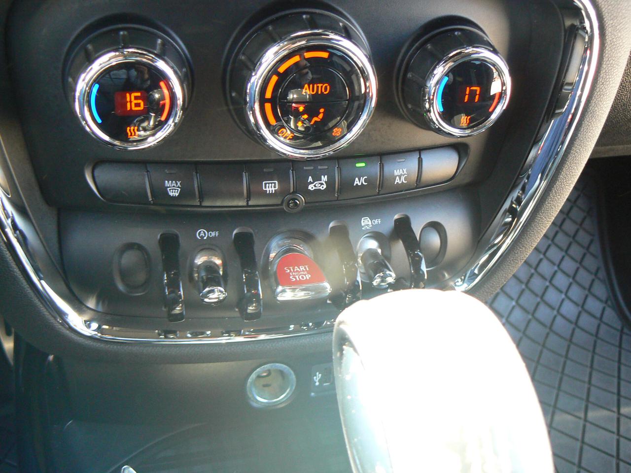 Mini John Cooper Works Clubman 2.0 Hype ALL4 231 CV