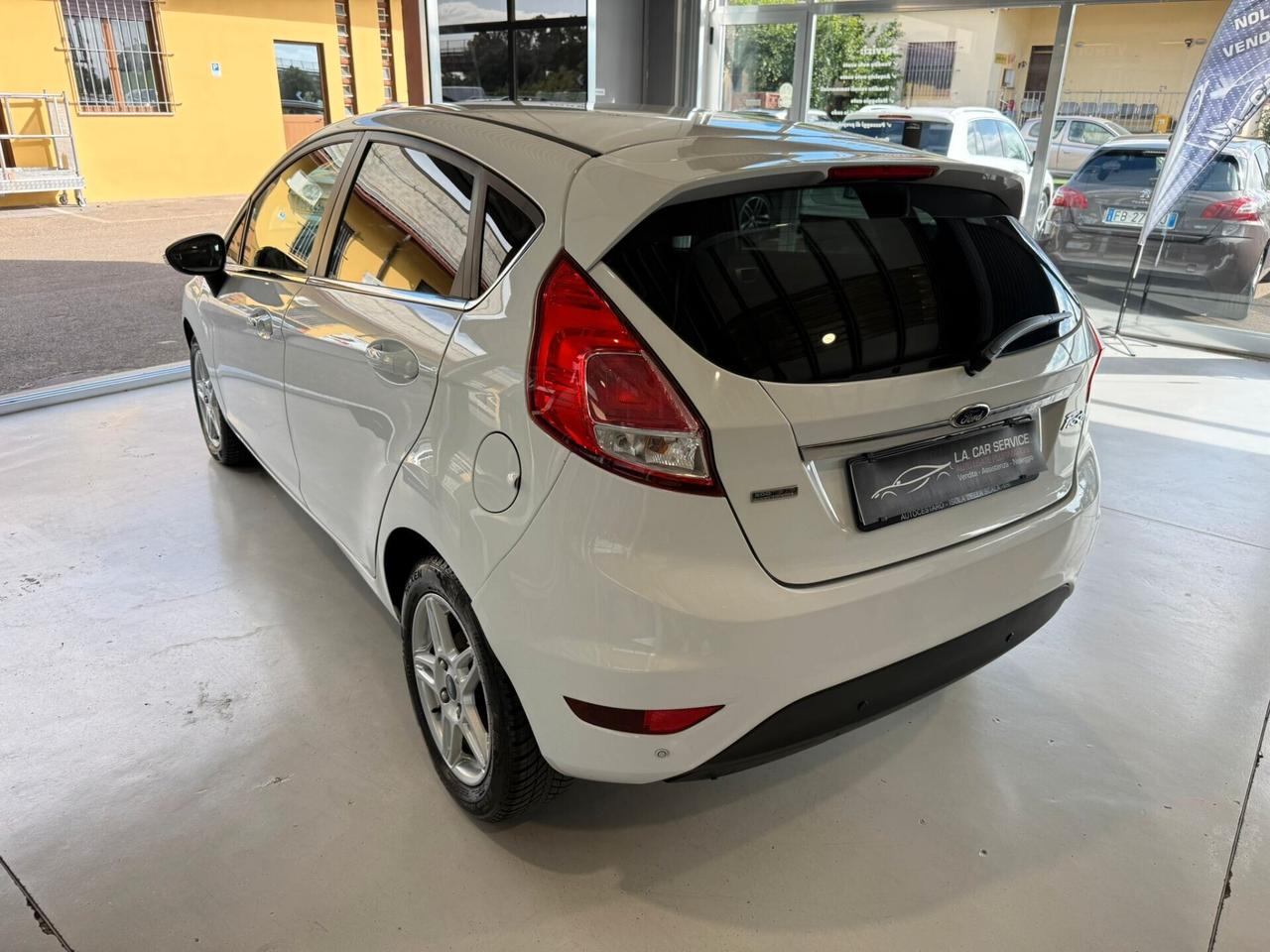Ford Fiesta 1.5 TDCi 75CV 5 porte Titanium