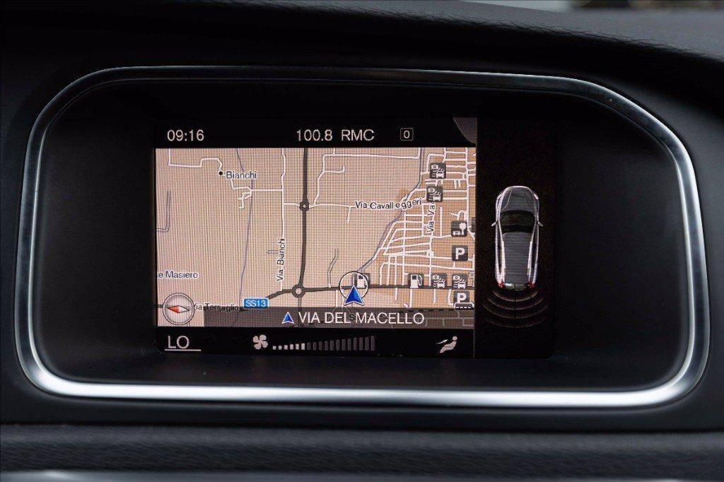 VOLVO V40 Cross Country 2.0 d2 Summum del 2017