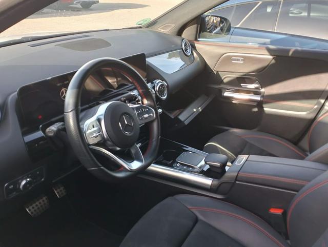MERCEDES-BENZ GLA 180 Automatic AMG Line Plus