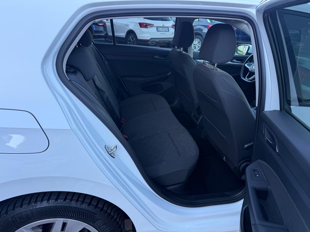 Golf 2.0 TDI DSG 115 CV SCR Life