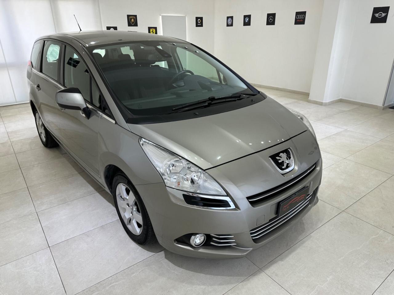 Peugeot 5008 1.6 HDi 112CV Premium