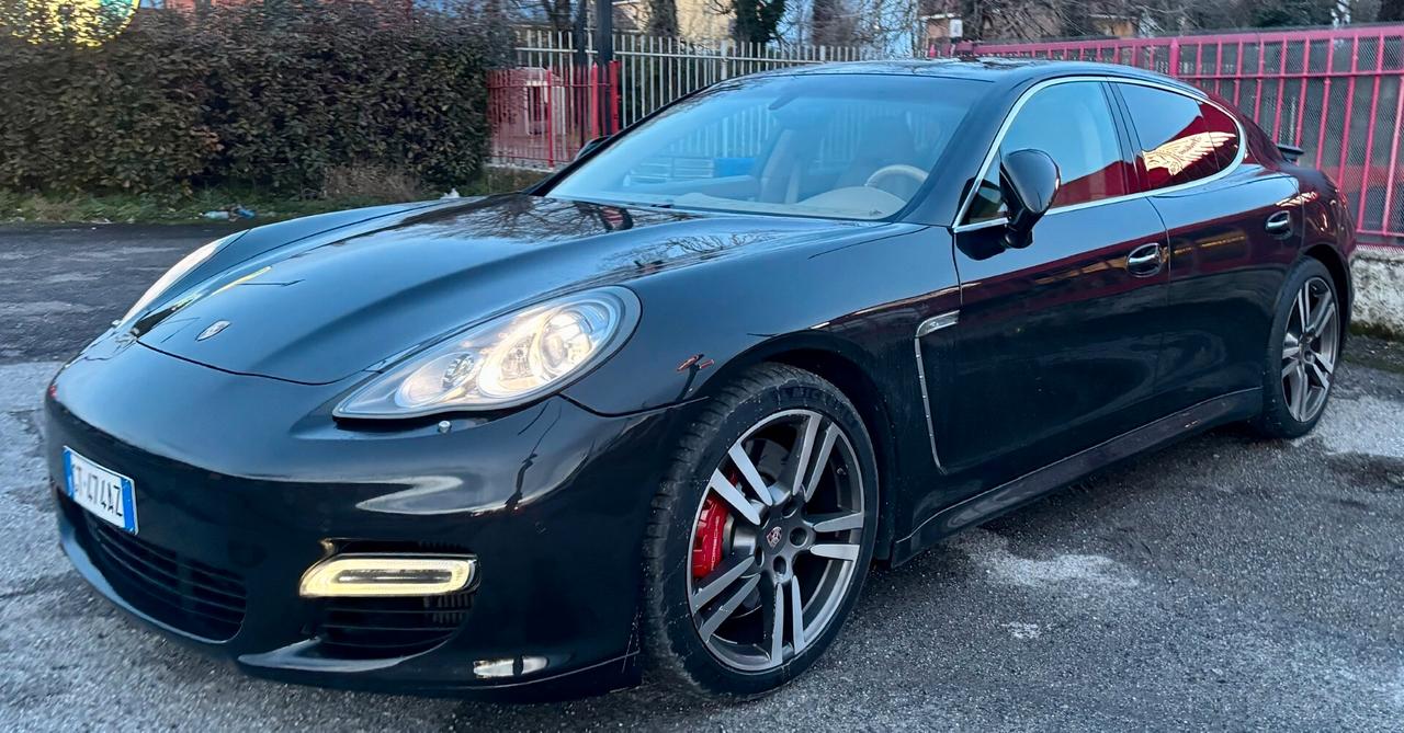 Porsche Panamera 4.8 Turbo chrono sport pack PDK7