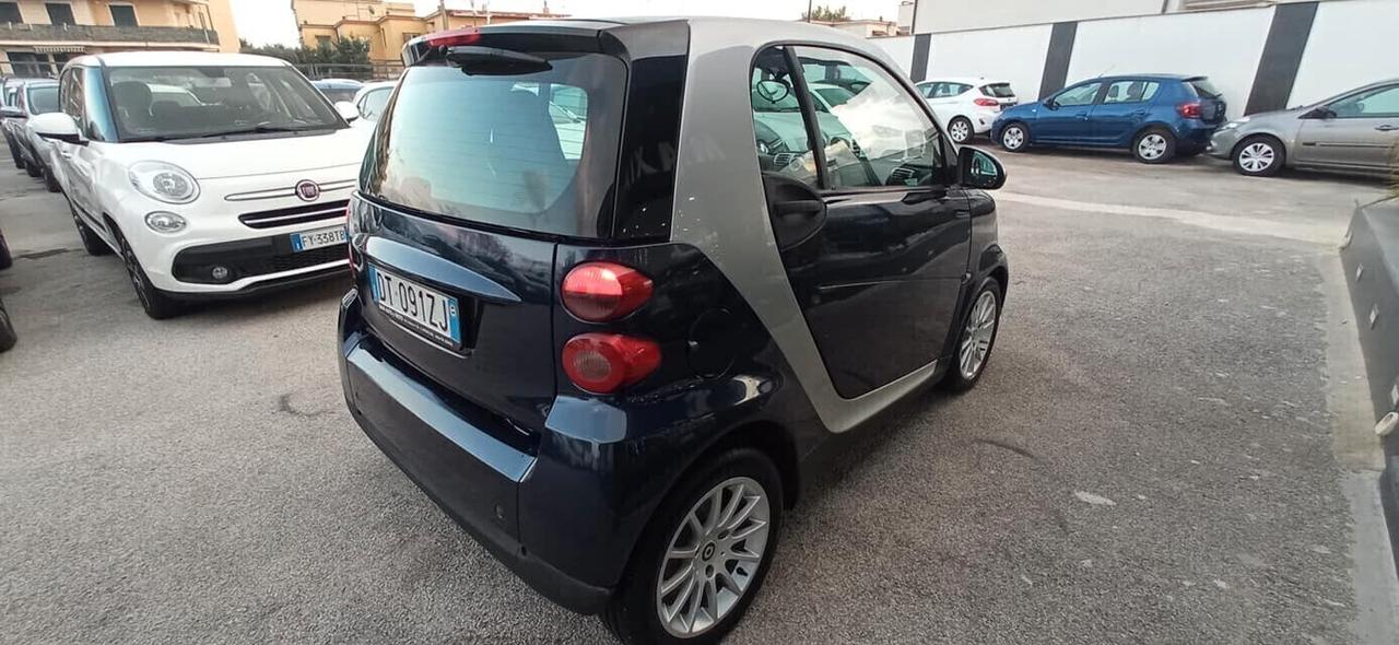 Smart ForTwo 1000 52 kW coupé passion LEGGI!