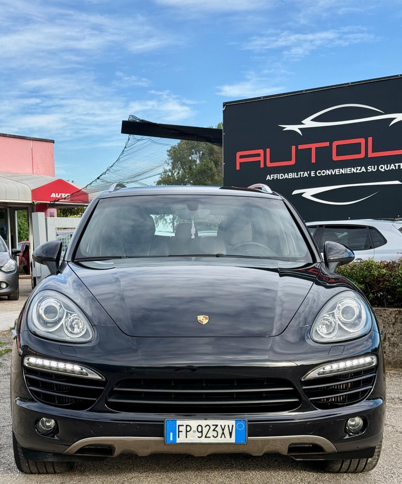 Porsche Cayenne 3.0 Diesel V6 SERVICE PORSCHE