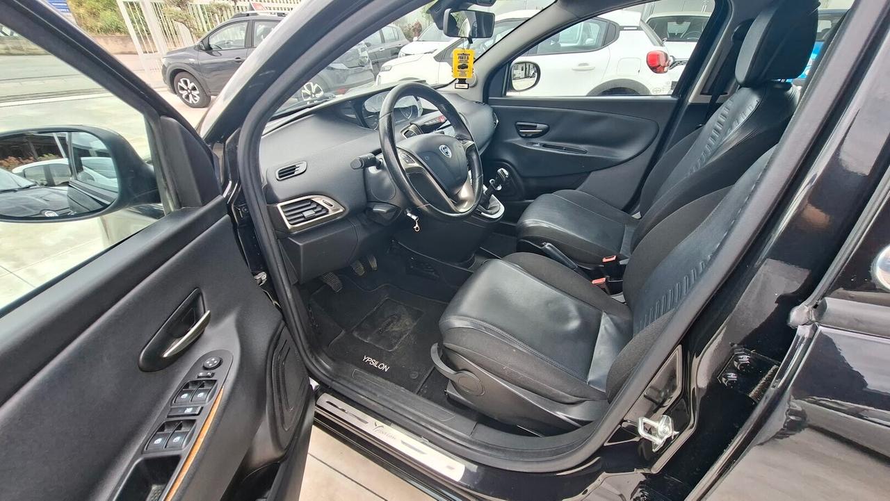 Lancia Ypsilon 1.2 69 CV GPL di serie Ecochic Gold