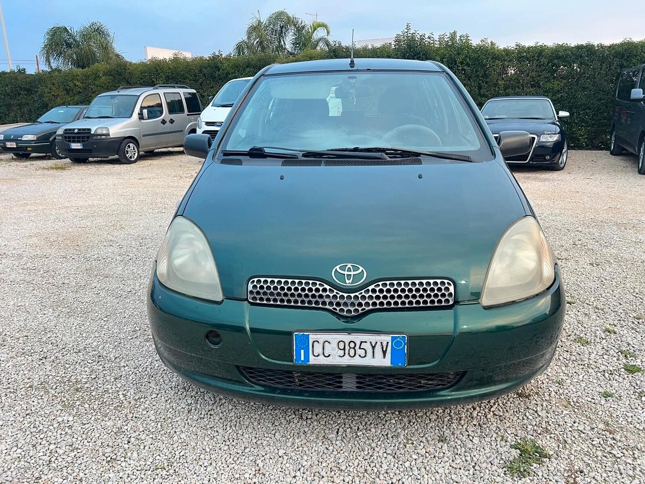 Toyota Yaris 1.0i 16V cat 5 porte