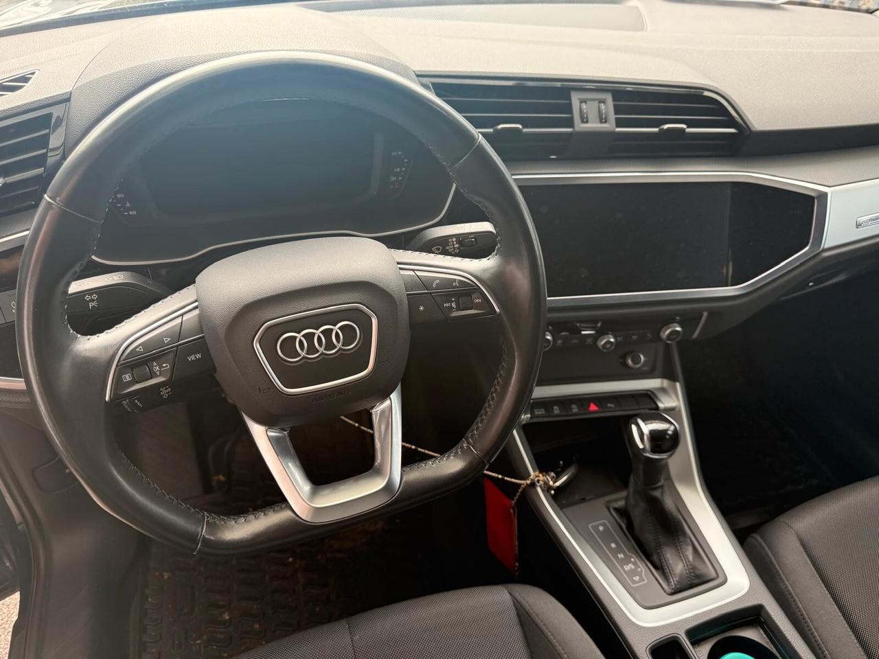 Audi Q3 35 TFSI S tronic Business Advanced